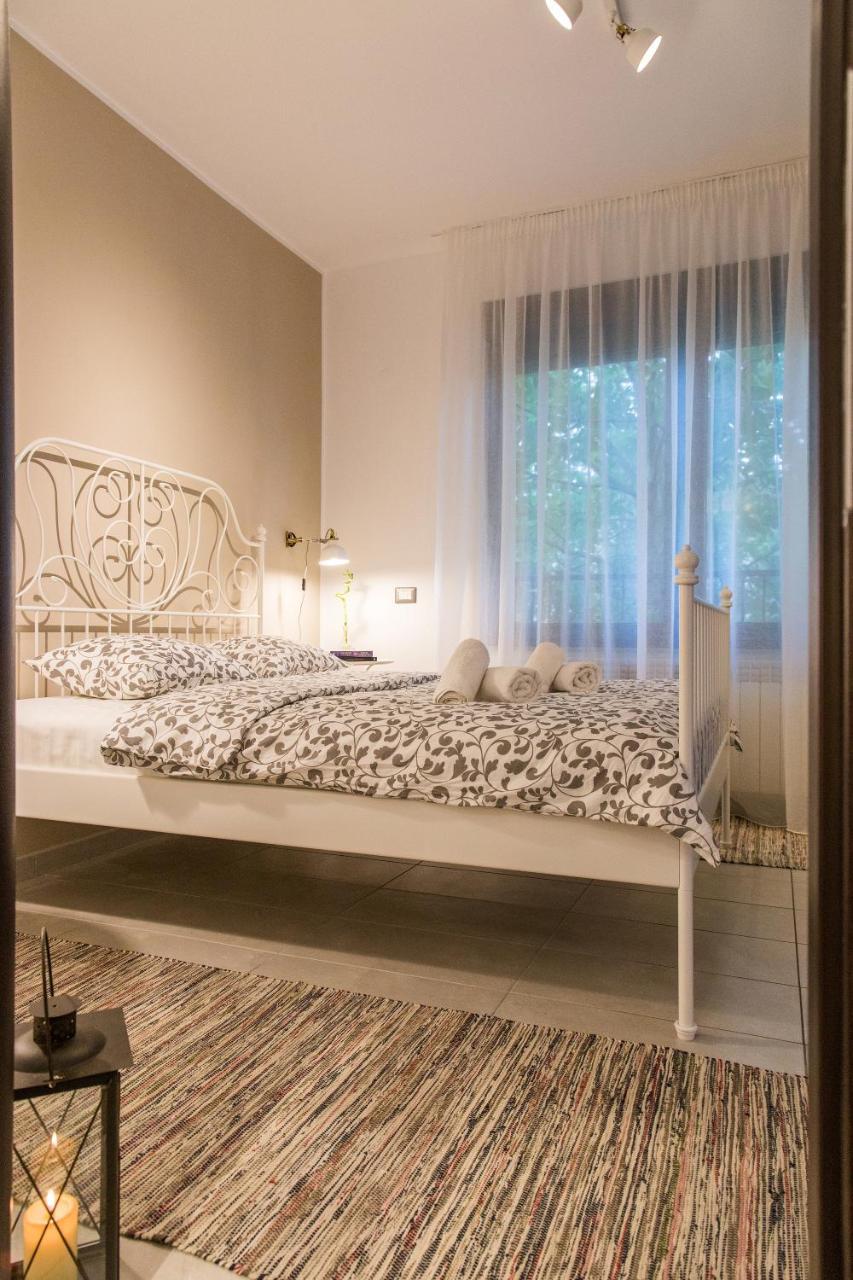 One Love Metropolitan Apartment Bukarest Exterior foto