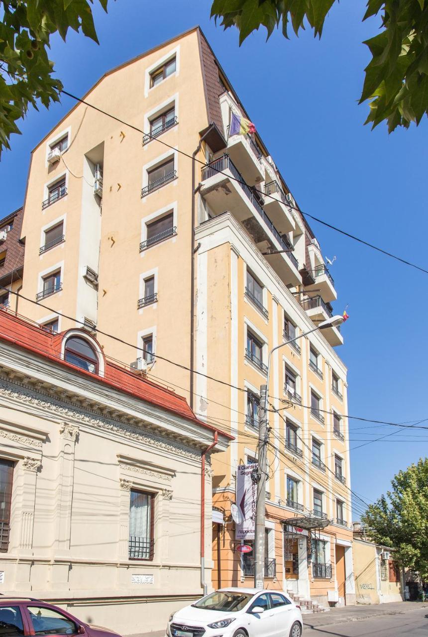 One Love Metropolitan Apartment Bukarest Exterior foto